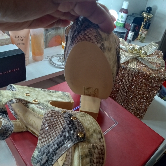 š„M/\CKIN J/SANDLE - Picture 6 of 7